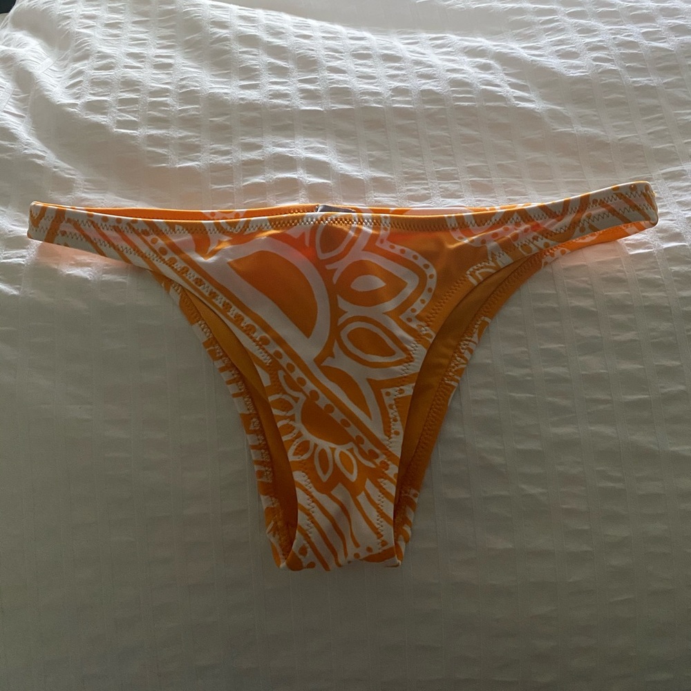 Bikini bottoms - Picture 2 of 4
